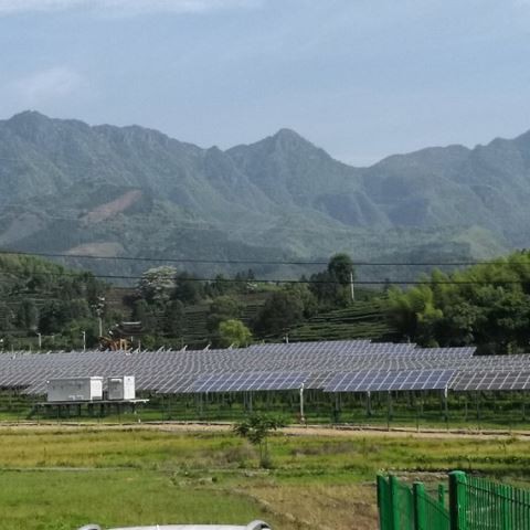 سولر پینل سپورٹ فریم